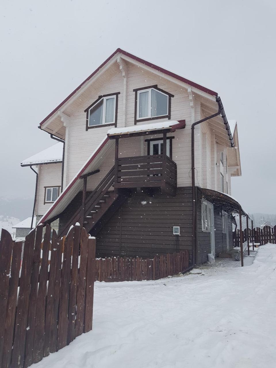 Гостьовий Дім Круасан Сімейний 부코벨 외부 사진